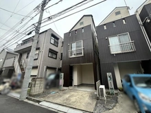 【神奈川県/川崎市幸区古市場】川崎市幸区古市場二丁目戸建 外観：現地　正面より見て左側　