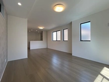 【神奈川県/横浜市鶴見区上末吉】横浜市鶴見区上末吉5丁目　新築戸建　B号棟 リビング・ダイニング