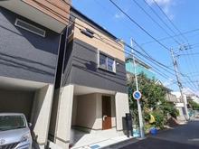 【神奈川県/川崎市川崎区藤崎】川崎区藤崎4丁目 新築戸建 C号棟 外観:全3棟現場
写真右側の物件です。