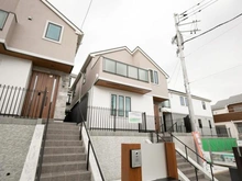 【神奈川県/横浜市鶴見区北寺尾】フォーシーズンズコート北寺尾II No.6 外観:全18区画
写真中央の物件です。