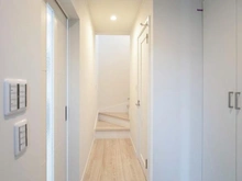 【神奈川県/横浜市鶴見区北寺尾】フォーシーズンズコート北寺尾II No.6 廊下:玄関から見た廊下