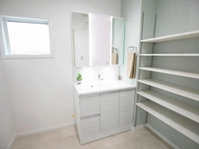 【神奈川県/横浜市鶴見区北寺尾】フォーシーズンズコート北寺尾II No.12 洗面所