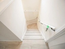 【神奈川県/横浜市鶴見区北寺尾】フォーシーズンズコート北寺尾II No.12 階段