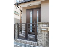 【大阪府/茨木市花園】茨木市花園2丁目　中古戸建 玄関