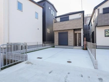 【大阪府/高槻市高西町】高槻市高西町C号棟　新築戸建 外観：全4区画　写真中央