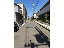 【大阪府/茨木市西河原】茨木市西河原一丁目　中古戸建て 前面道路