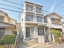 【大阪府/茨木市沢良宜西】茨木市沢良宜西四丁目　中古戸建 外観：真ん中