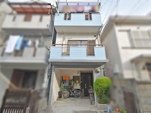 【大阪府/茨木市大住町】茨木市大住町　中古戸建 外観：真ん中