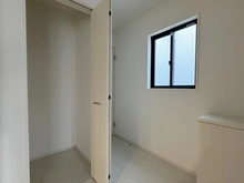 【大阪府/高槻市東五百住町】大阪府高槻市東五百住町1期1号棟 新築戸建 収納