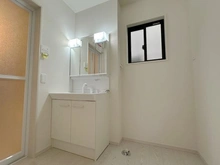 【大阪府/高槻市東五百住町】高槻市東五百住町1期2号棟 新築戸建 洗面所