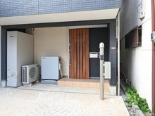 【大阪府/高槻市東五百住町】東五百住町3丁目 中古戸建 アプローチ