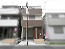 【大阪府/高槻市昭和台町】高槻昭和台町2丁目　戸建 C号棟 外観：全4区画（写真真ん中）