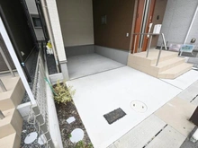 【大阪府/高槻市昭和台町】高槻昭和台町2丁目　戸建 C号棟 駐車場