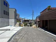 【大阪府/茨木市北春日丘】北春日丘三丁目戸建 2号地 前面道路