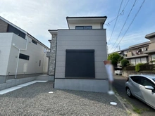 【大阪府/高槻市南平台】高槻市南平台二丁目　戸建　2号棟 外観：全2区画　右側