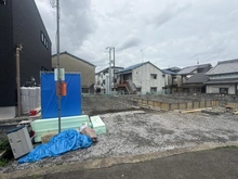 【大阪府/高槻市富田町】高槻市富田町五丁目1期1号地　戸建 現地（建築前）：全3区画　左側
