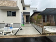 【大阪府/枚方市渚栄町】枚方市渚栄町 新築戸建 アプローチ