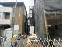 【大阪府/高槻市辻子】高槻市辻子2丁目 新築戸建2号地 建築中の外観：全2区画（奥前）
