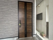 【大阪府/枚方市磯島茶屋町】枚方市磯島茶屋町 新築戸建 玄関