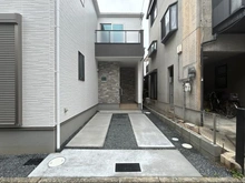 【大阪府/高槻市深沢町】高槻市深沢町1丁目 新築戸建 駐車場