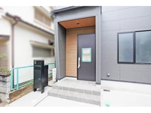 【大阪府/茨木市上野町】茨木市上野町5丁目新築戸建 玄関