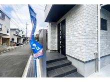 【大阪府/高槻市川西町】高槻市川西町3丁目　新築戸建 玄関