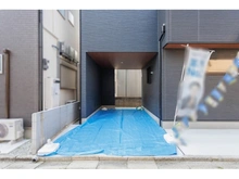 【大阪府/茨木市東太田】レクシア東太田二丁目　新築戸建 駐車場