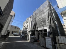 【東京都/品川区荏原】品川区荏原7丁目新築戸建て 建築中の外観：右側
