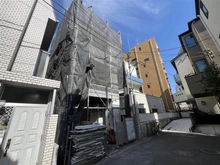【東京都/品川区荏原】品川区荏原7丁目新築戸建て 建築中の外観：左側