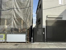 【東京都/目黒区碑文谷】目黒区碑文谷1丁目　新築戸建B号棟 建築中の外観