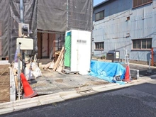 【東京都/荒川区町屋】町屋6期　1号棟 建築中の外観：全2区画、全2棟現場、1号棟