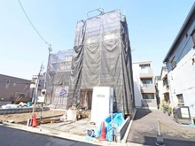 【東京都/荒川区町屋】町屋6期　1号棟 建築中の外観：全2区画、全2棟現場、1号棟　写真中央