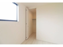 【東京都/江戸川区興宮町】江戸川区興宮町新築戸建て3号棟 洋室