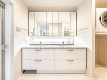 【東京都/杉並区和田】グランカレス中野富士見町ハウス 洗面所