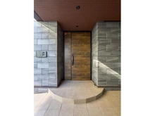 【東京都/中野区本町】中野区本町2丁目中古戸建 エントランス