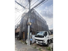 【東京都/中野区野方】中野区野方一丁目新築戸建てC区画 建築中の外観：全5区画　写真左側