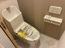 【東京都/中野区中央】ラ・ヴィ・ベル中野 トイレ