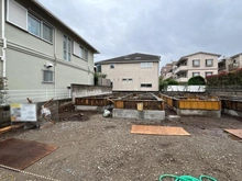【東京都/中野区上鷺宮】中野区上鷺宮5丁目新築戸建 A号棟 建築中の外観：全2棟