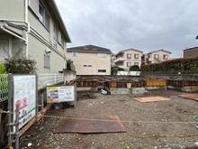 【東京都/中野区上鷺宮】中野区上鷺宮5丁目新築戸建 B号棟 建築中の外観：全2棟