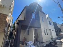 【東京都/北区上中里】北区上中里2丁目　新築戸建て 建築中の外観