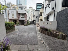 【東京都/港区六本木】港区六本木7丁目　中古戸建 前面道路