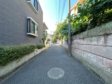 【東京都/新宿区西落合】新宿区西落合1丁目　中古戸建 前面道路