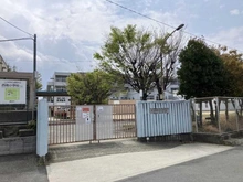 【大阪府/箕面市桜ケ丘】箕面市桜ケ丘四丁目　新築戸建 箕面市立第三中学校（現地より約1,400m）：