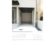 【大阪府/豊中市服部西町】豊中市服部西町3丁目 中古一戸建て 駐車場