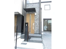 【大阪府/池田市満寿美町】池田市満寿美町　新築戸建　A号棟 玄関