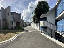 【大阪府/箕面市箕面】箕面市箕面7丁目 新築戸建 2号地 前面道路