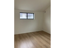 【大阪府/箕面市桜ケ丘】箕面市桜ケ丘五丁目　新築戸建 洋室