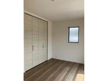 【大阪府/池田市旭丘】池田市旭丘三丁目　新築戸建　2号棟 洋室：※2階約7.5帖
