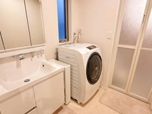 【東京都/練馬区大泉学園町】練馬区大泉学園町4丁目中古戸建 洗面室：【家具調度品は価格に含まれません】