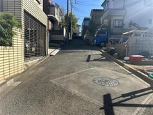 【東京都/東久留米市浅間町】東久留米市浅間町3丁目新築戸建　2号棟 前面道路